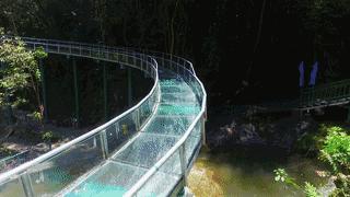 玻璃滑水漂流,玻璃滑漂刺激又好玩