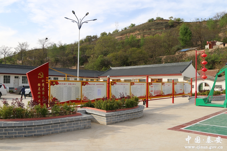 位峰村,湖东竹湖村昔日贫困村今朝换新颜