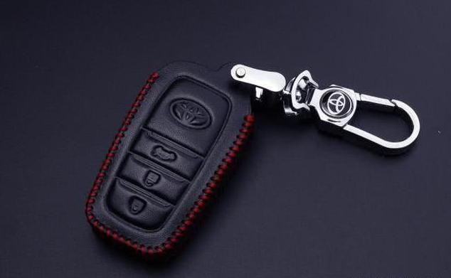 小车钥匙锁在车里怎么开窗,车钥匙被锁车里怎么打开玻璃