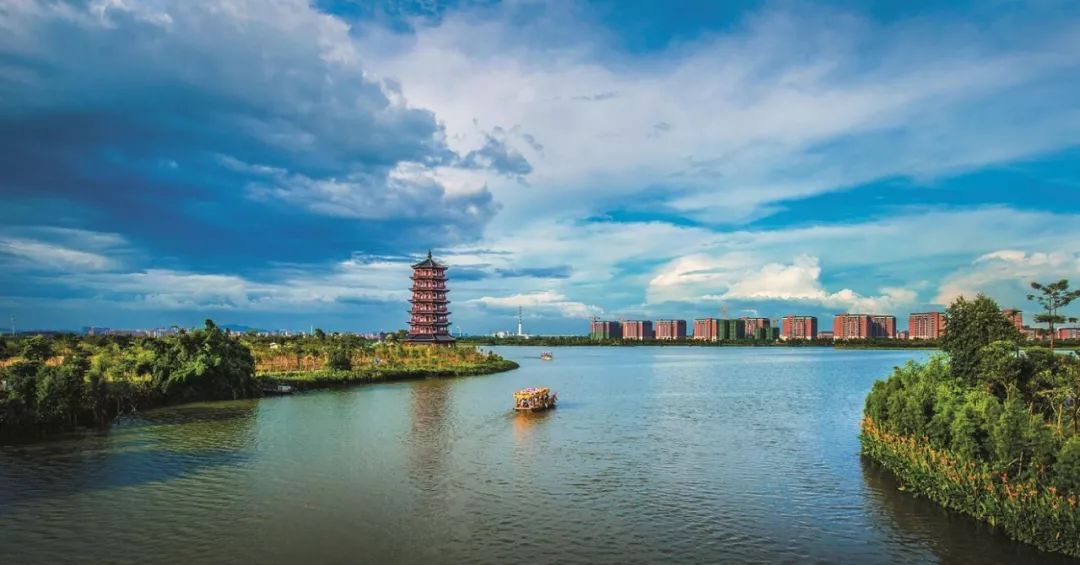 3个跨版深度解读！《凤凰周刊》再度聚焦“美丽东莞”！