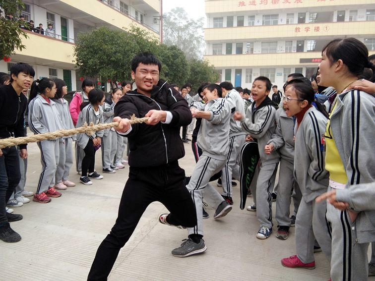 永和中学校运会第六届1500米,永和中学第七届校运会开幕式