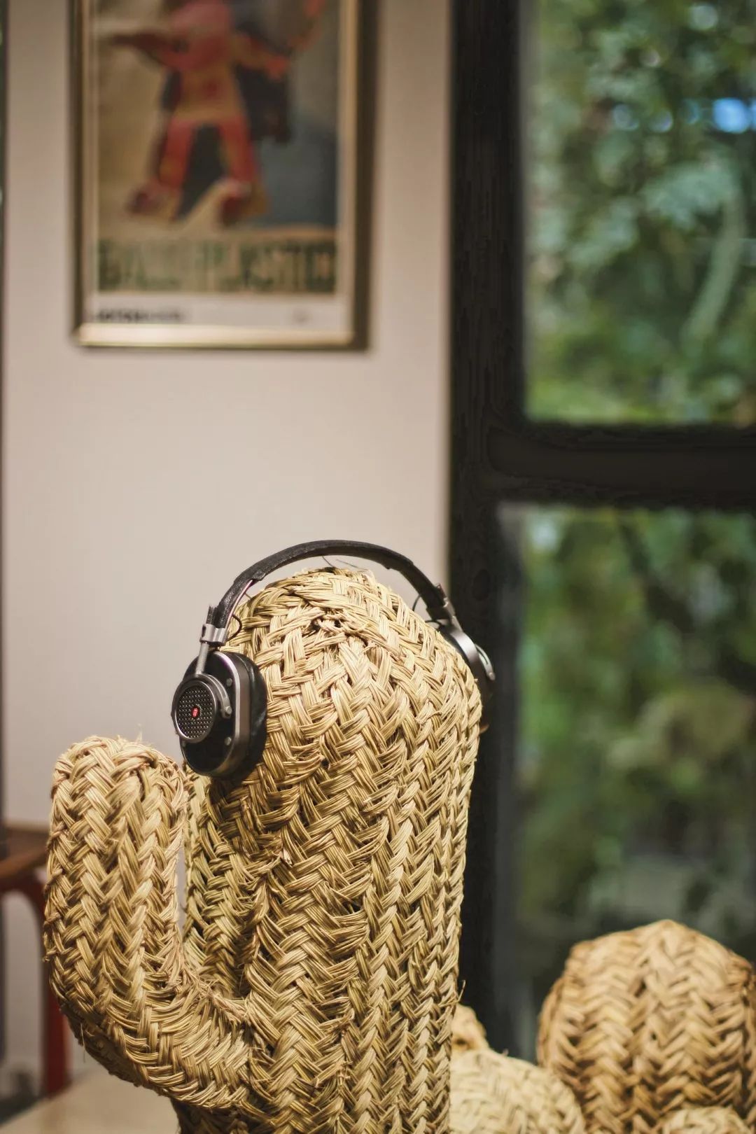 进公寓买设计品,到邮局逛百货店,这三家潮铺我真的摸不透