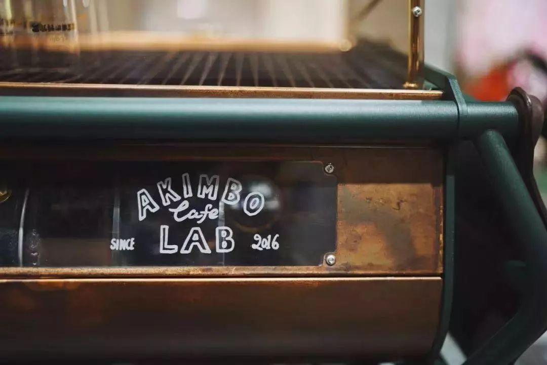 进公寓买设计品,到邮局逛百货店,这三家潮铺我真的摸不透