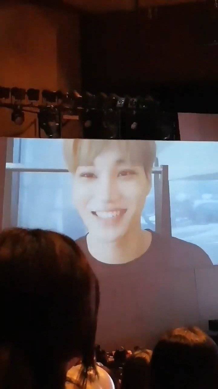 exo11周年粉丝见面会灿烈,exo灿烈准备惊喜哪一期