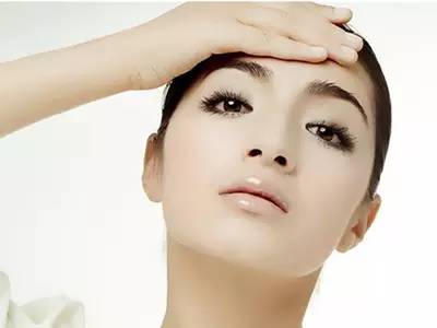让你轻松告别色斑的困扰,告别暗沉淡化色斑