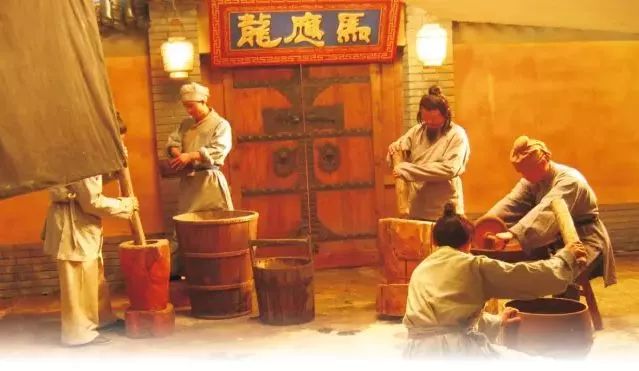 马应龙祛黑眼圈神器,国外马应龙痔疮膏去黑眼圈