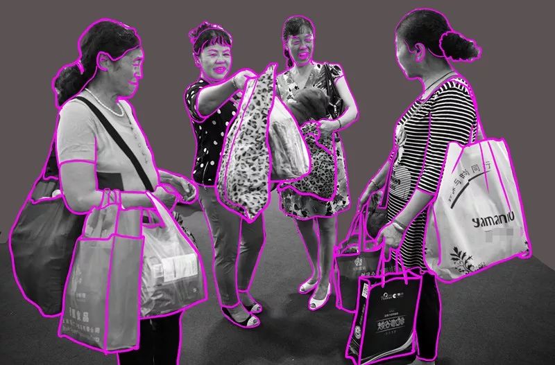 带父母旅行被拉黑,全家旅游把我丢在学校里面