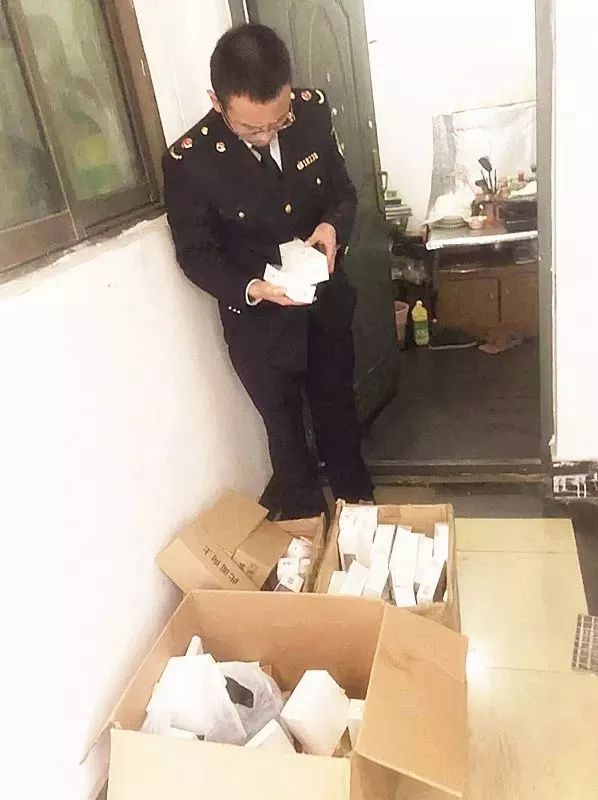 雅诗兰黛兰蔻香奈儿,假冒大牌护肤品被查