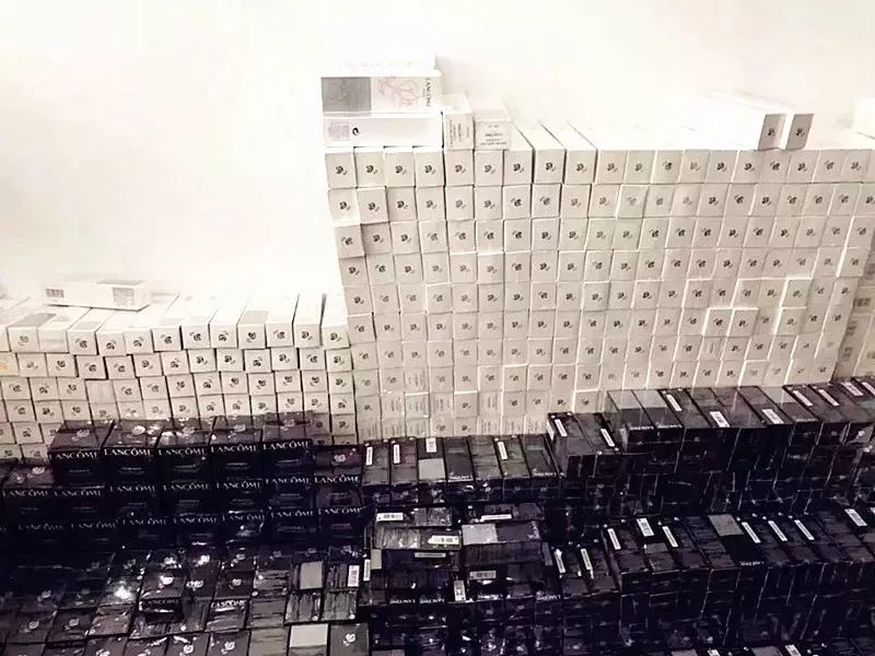 雅诗兰黛兰蔻香奈儿,假冒大牌护肤品被查