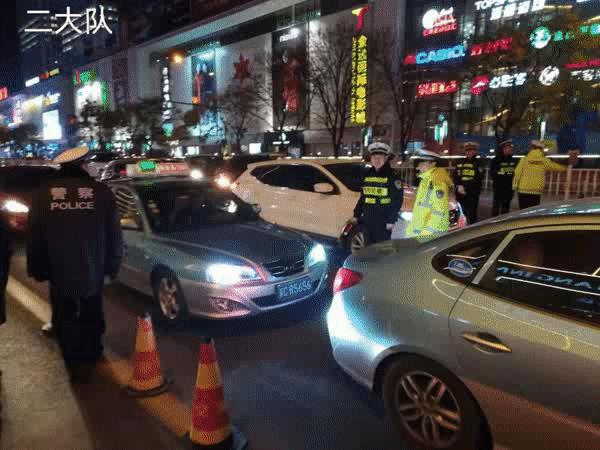 秦皇岛交警全城查酒驾！好友两人一同入网！你中招了吗？