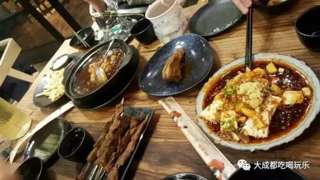 成都兔头一年吃掉多少只,四川每年消耗兔头