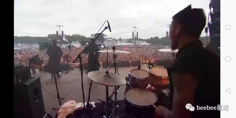 为什么老外都爱死了腾格尔?