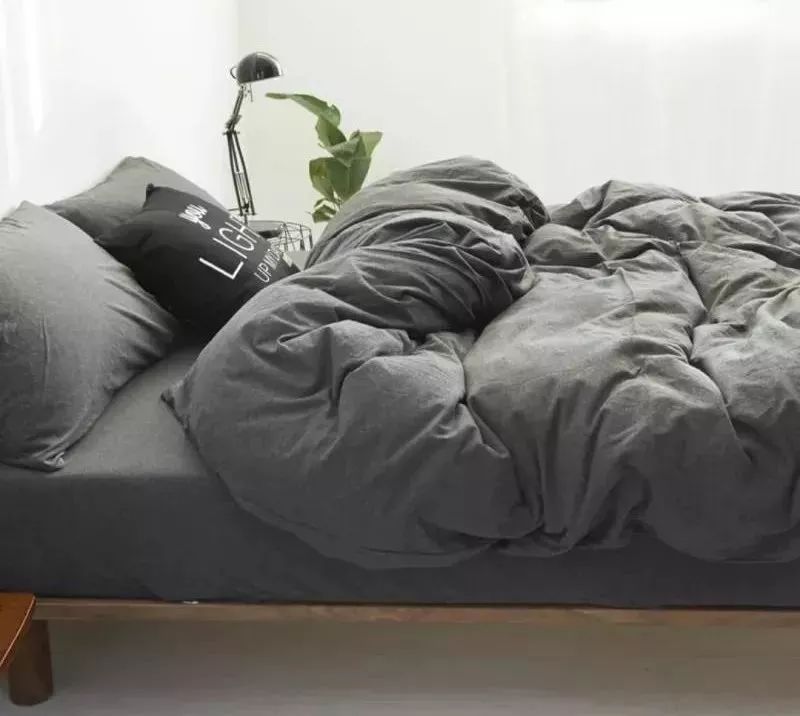 80鍚庣埗姣嶈閫肩柉,90鍚庡崟韬濞樿鐖舵瘝閫肩柉