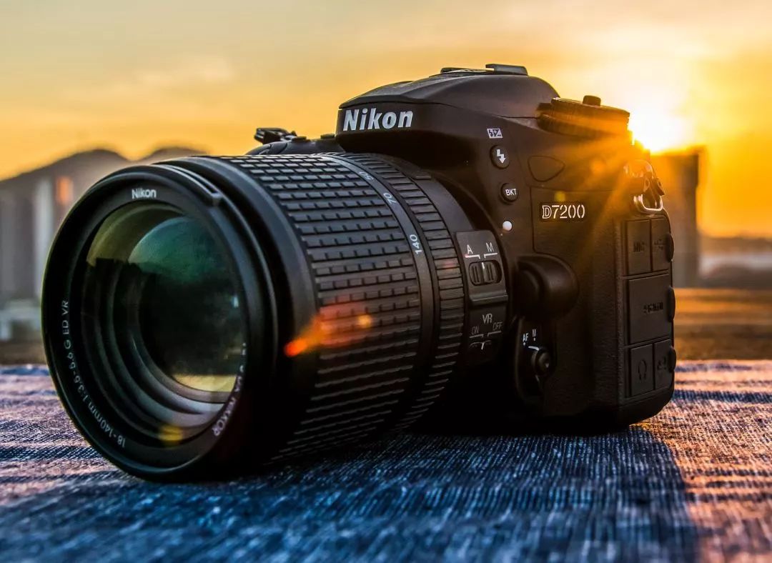 目前买尼康相机什么型号最好,新手买什么尼康单反相机好