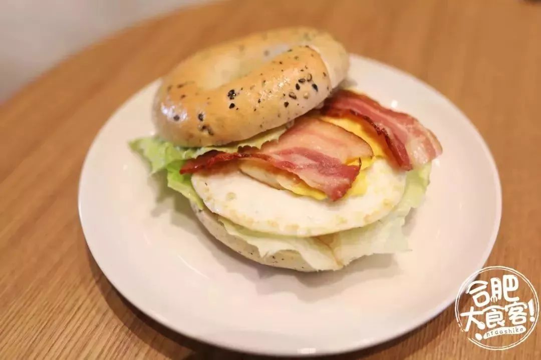 和广电仅隔一条马路的小资咖啡馆，你差点就错过了……