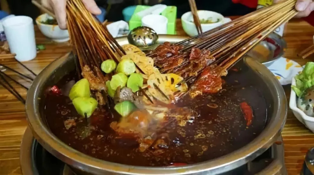 重庆开了几十年的老串串,重庆老牌串串