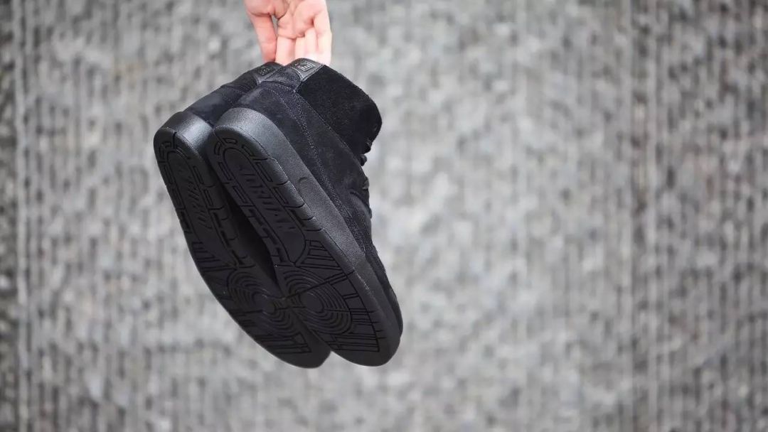 还在吹捧AJ、YEEZY？这些冷门鞋款毫不逊色！