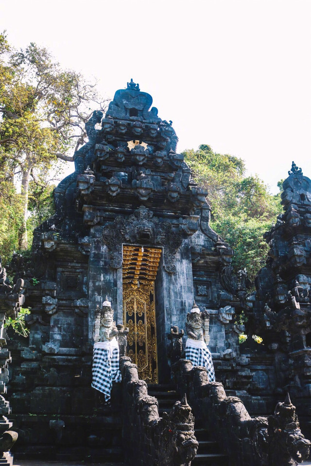 巴厘岛千庙之岛,千岛之国巴厘岛旅游