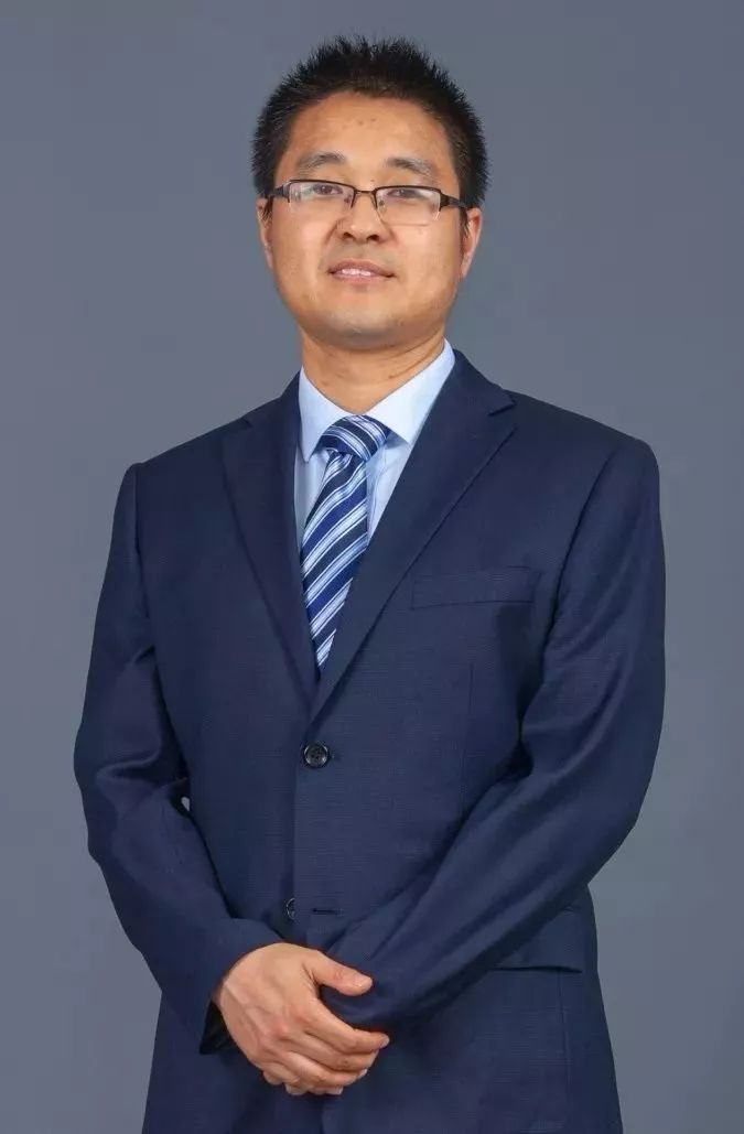 膝关节置换是微创还是开刀,膝关节置换必须要用助行器吗