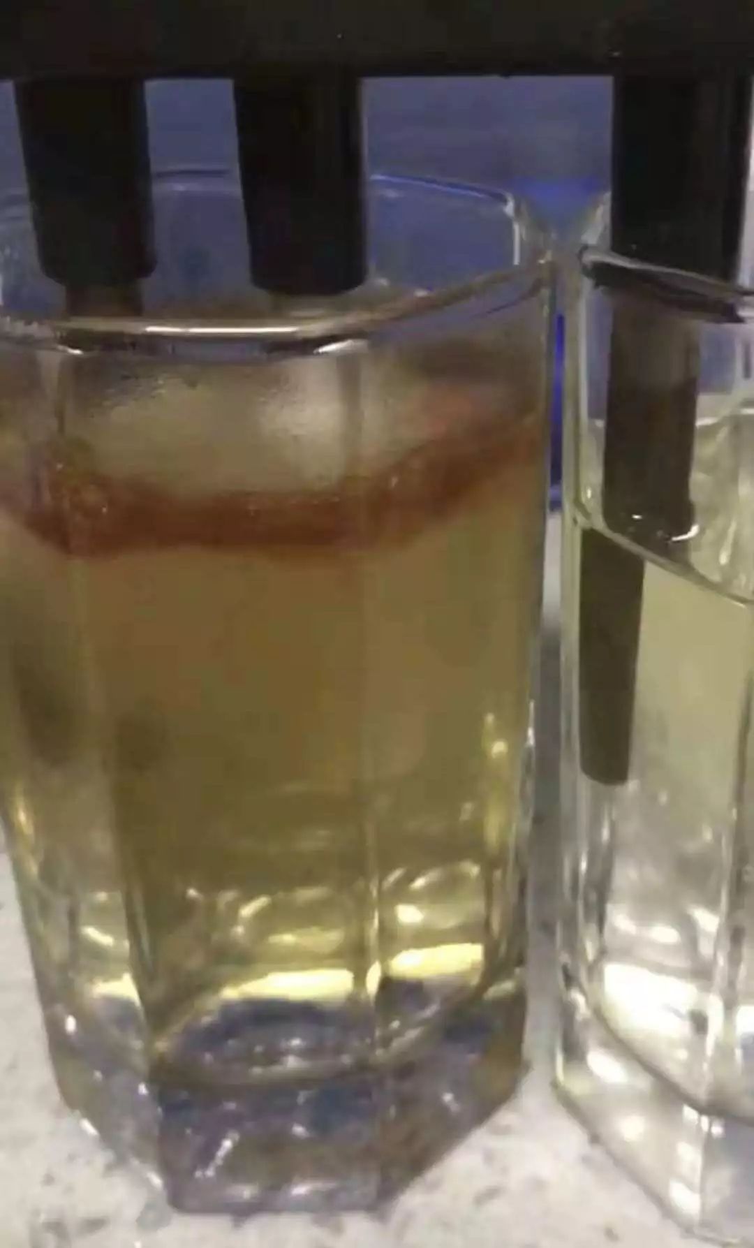 自来水管流淌黄水,水管总是流出铁锈水