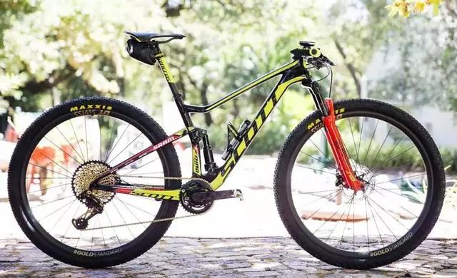 入门山地车选购全攻略,山地车入门需要哪些装备