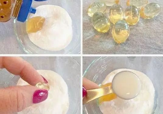 冬天怎样防嘴唇开裂,冬天嘴唇很干燥而且还开裂怎么办