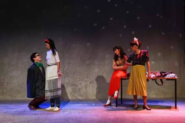 汽车与乳房,洛丽塔背后的真相