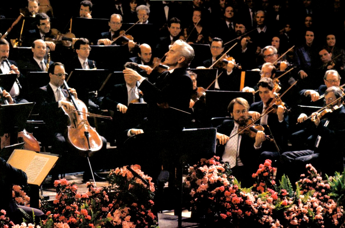 1987年，我们的电视连上了维也纳金色大厅……「卢旸刘雪枫」