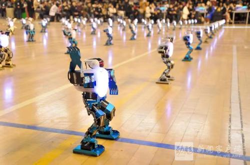 机器人大赛小视频,机器人大赛真好玩