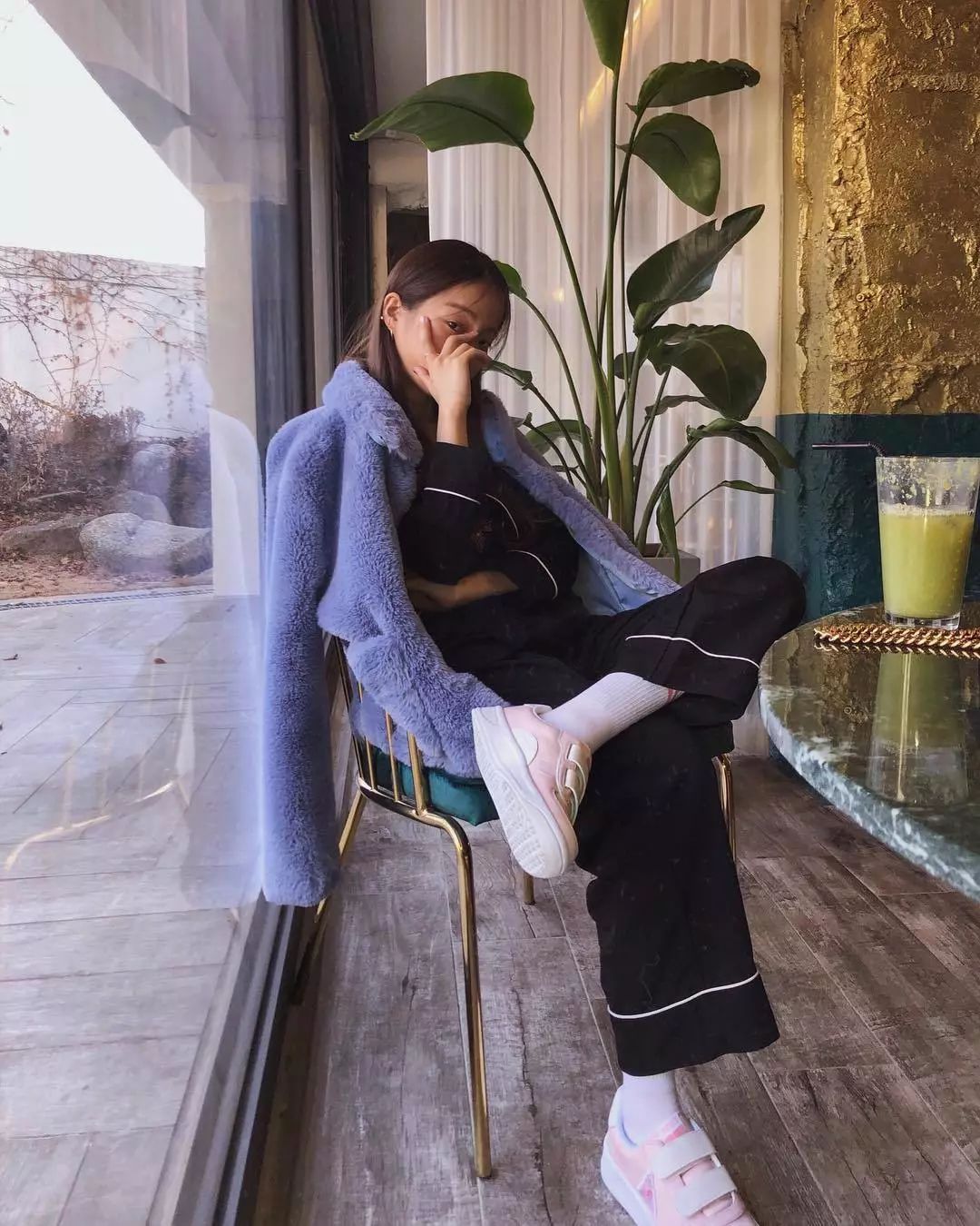 什么？！身高不足165CM的“厌世脸”也能当模特，韩国草根博主Mulbada用她的超高衣品做到了！