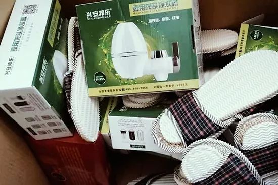 兜售伪劣保健品专骗老人事件,卖保健品骗老人曝光