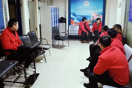 兜售伪劣保健品专骗老人事件,卖保健品骗老人曝光