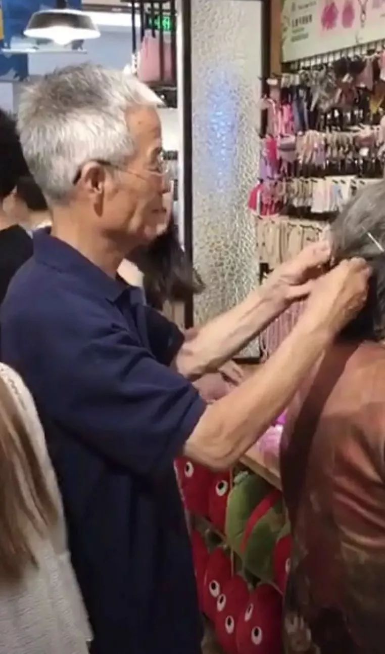 家暴和出轨的男人都不值得原谅,家暴和出轨一样令人心寒