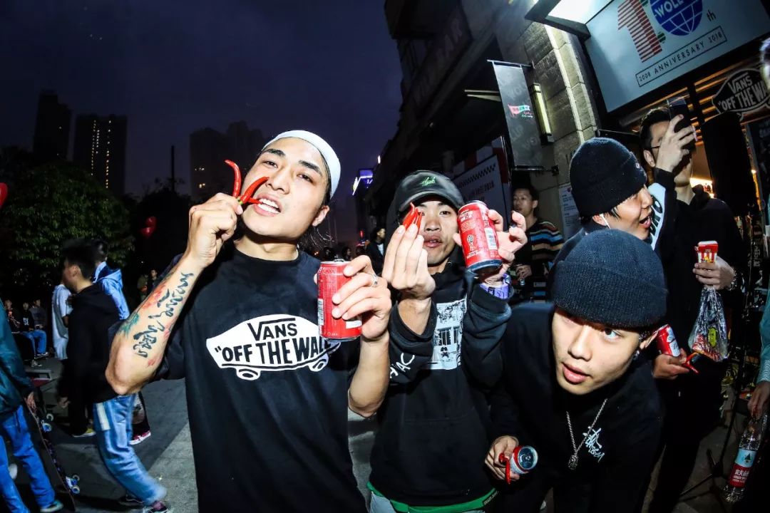 要文艺更要滑板-2018最终站VansSkateFry-Days“滑板星期五”即将登陆大理古城！