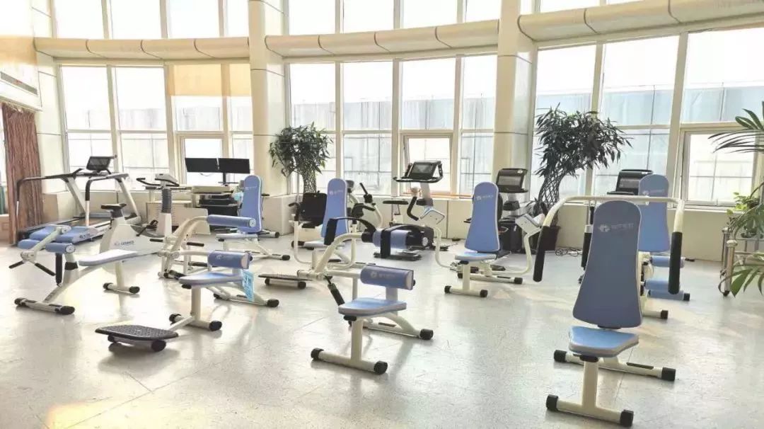 康复科都有哪些人,康复科好多人