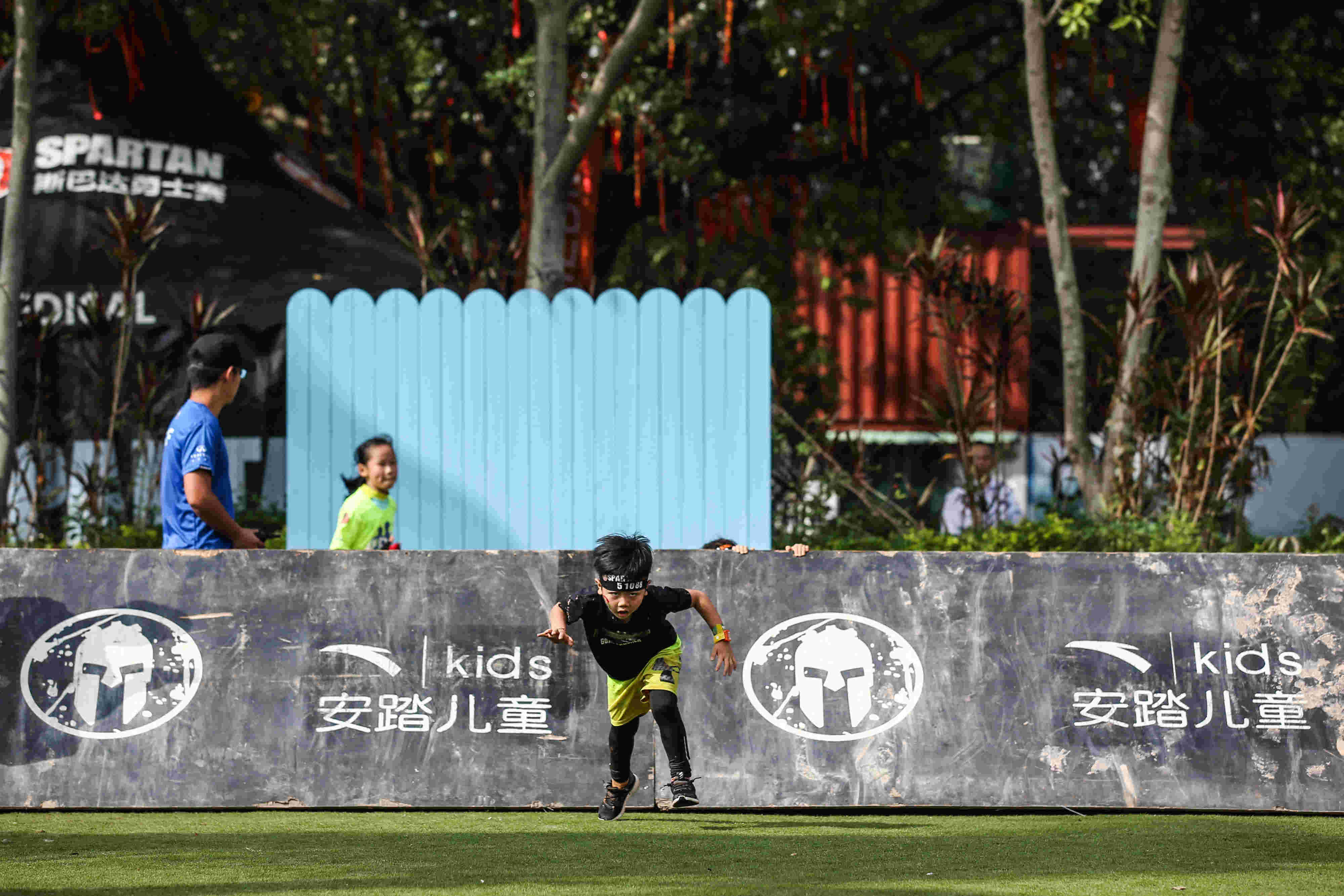 斯巴达勇士儿童赛深圳站,斯巴达勇士儿童赛精英组深圳