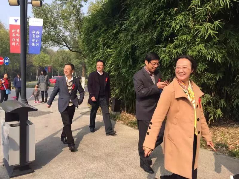 主动检测、知艾防艾、共享健康——大学生公益毅行暨2018世界艾滋病日系列活动正式启动