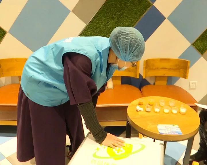 淮安“85℃”“爸爸糖”食品安全状况如何？跟着镜头一起去看！