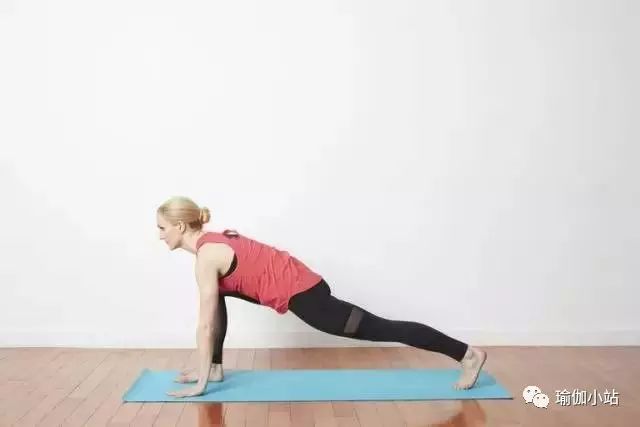 瑜伽初学入门18个基础体式,瑜伽体式精讲零基础入门高级体式