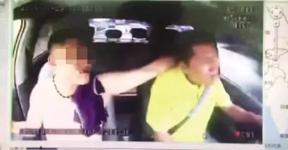 出租车已开140公里/小时，乘客还掐住司机威逼加速！真相让人愤怒……