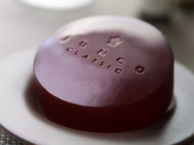 手工皂怎样用手打出绵密的泡沫 (晶莹剔透的手工皂)