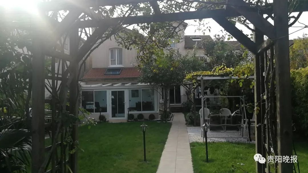 “走进欧洲听乡音”系列报道之法国篇—“以侨为桥”让贵州联通巴黎