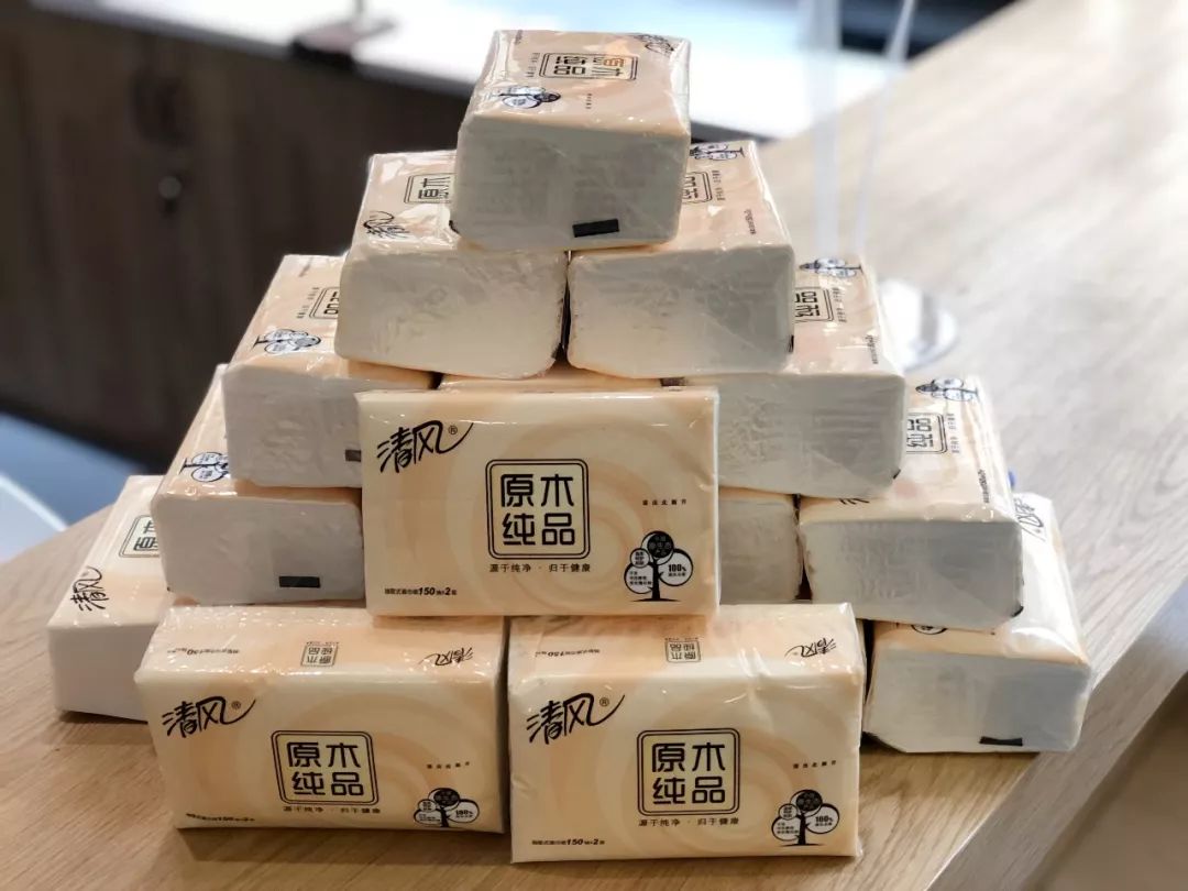 商城热卖清风纸巾,清风整箱特价纸巾
