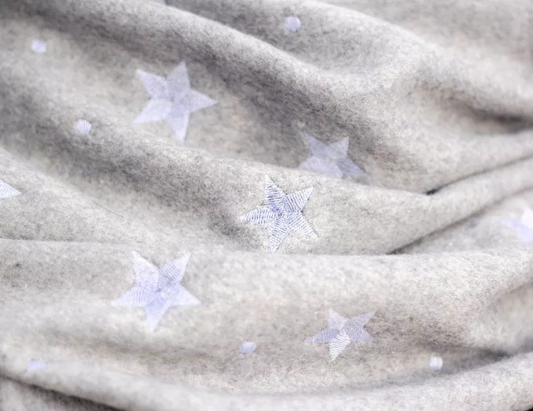 “上帝的纤维”做的围巾，张钧甯直呼：好暖和！澳洲顶级羊驼绒！3秒速暖！