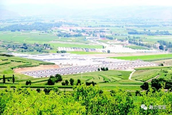 【媒体看香泉】高科技产业精准扶贫靠什么——扶贫点上看变化之安定区篇