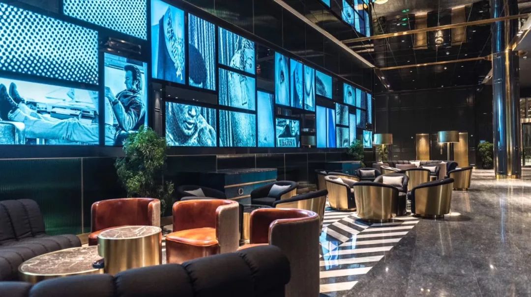 ¥299/2大1小——英迪格魔都第3家分号放大招！波龙鳕鱼和牛海陆饕餮狂欢！