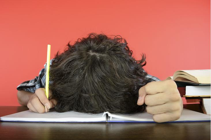 青少年强迫症心里难受有什么表现,青少年强迫症心理疏导的方法