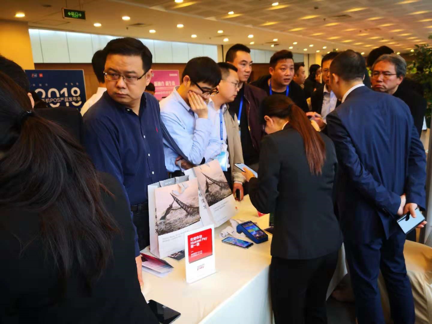 华为与银联合作将代替微信支付,华为支付与银联云闪付融合