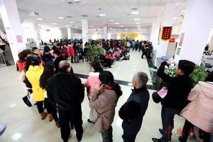 交通违法不用愁，足不出户也能缴纳罚款啦！