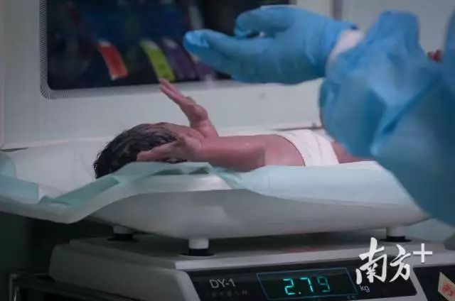 修改艾滋病基因的婴儿,改基因抗艾滋病婴儿